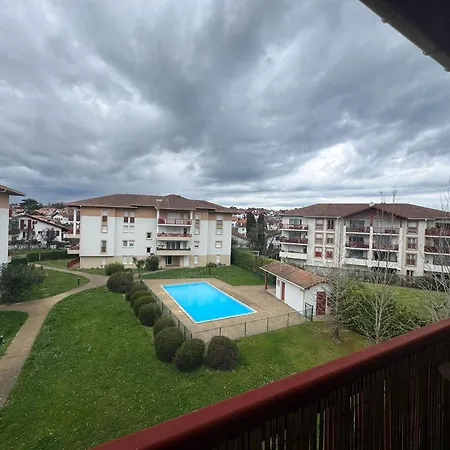 T2 Renove Avec Terrasse Proche - Fr-1-239-1106 Apartment *